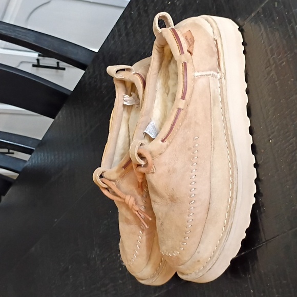 UGG SLIPPERS WOMEN'S - Picture 1 of 9
